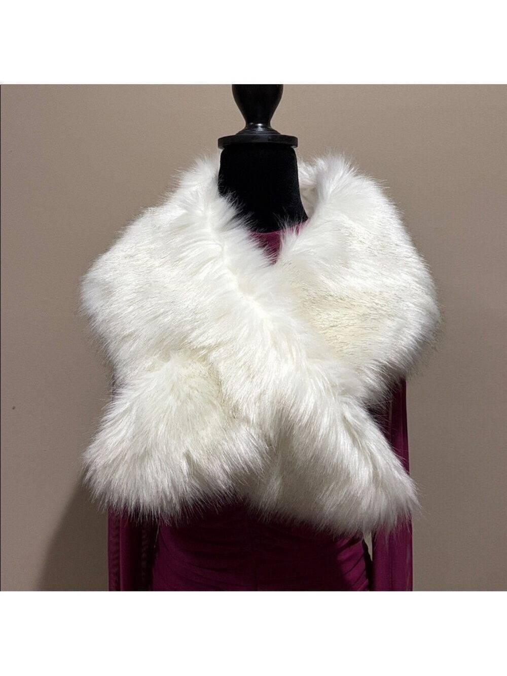 Elegant White Faux Fur Scarf